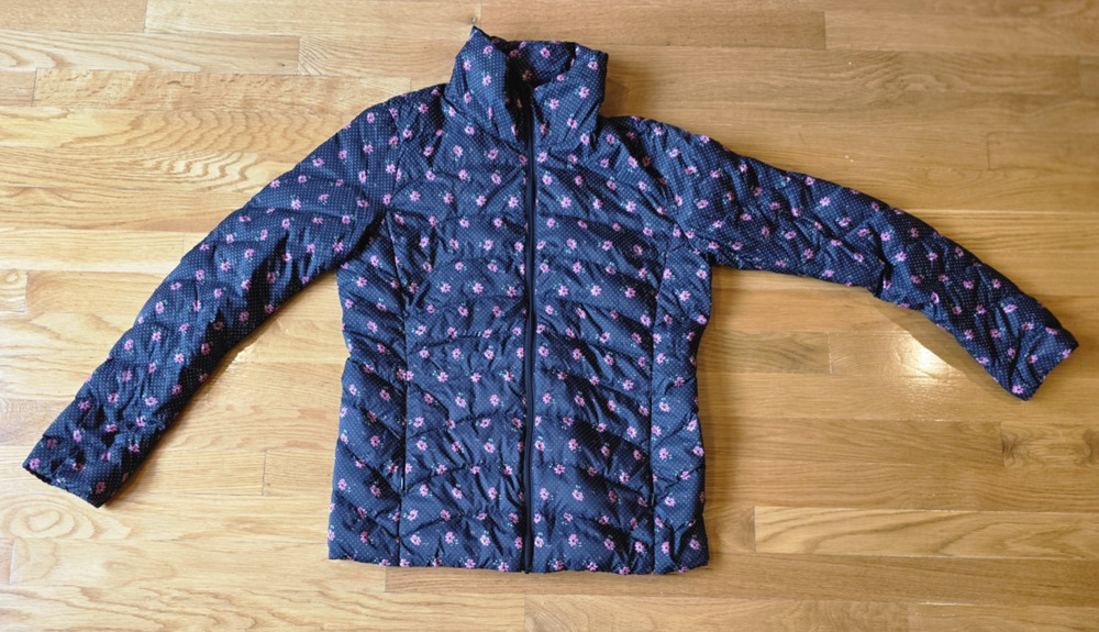Uniqlo Ultra Light Down M Black Pink Floral Packable Puffer Jacket Womens Travel